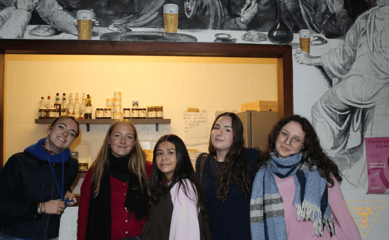 groupe d'étudiants au Pint'House